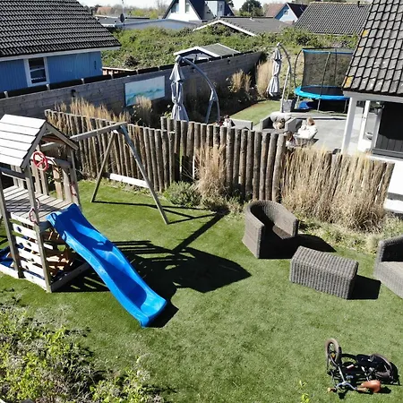 Holiday home Heerlijke Op 350 Meter Vanaf Het Strand!