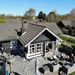 Heerlijke Op 350 Meter Vanaf Het Strand! Casa de Férias *