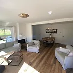 Heerlijke Op 350 Meter Vanaf Het Strand! Casa de Férias